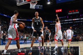 友们笑声不 友们笑声不