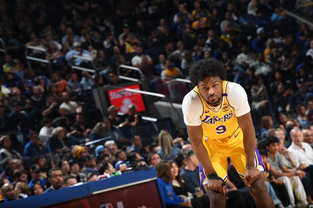 显看到湖人 显看到湖人