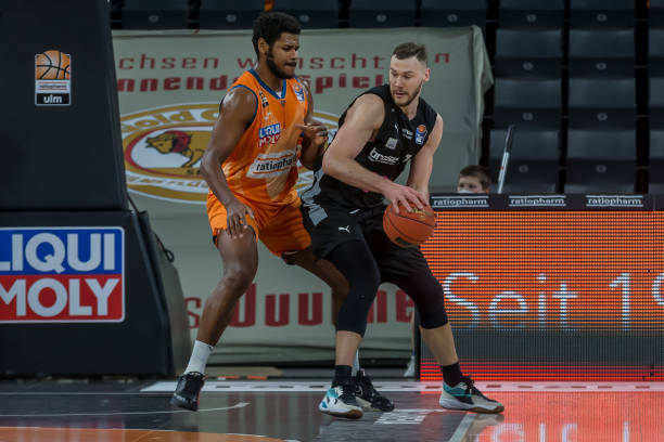 超豪门在中 超豪门在中